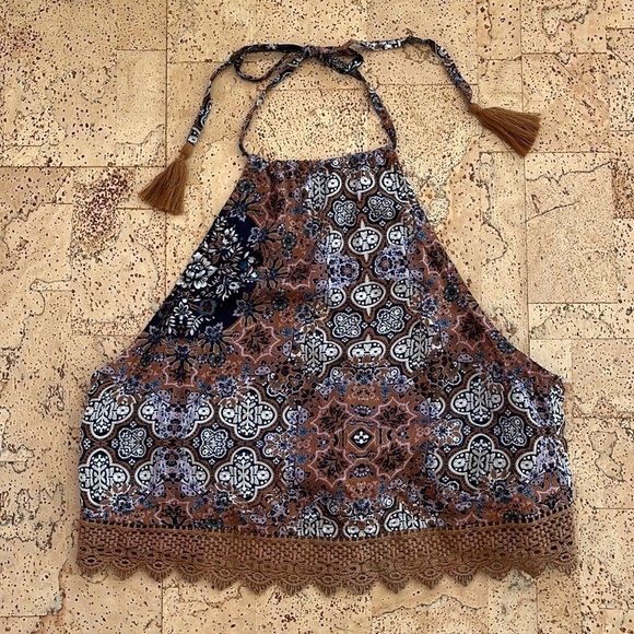American Eagle Outfitters Tied Halter Crop Top - Picture 1 of 6